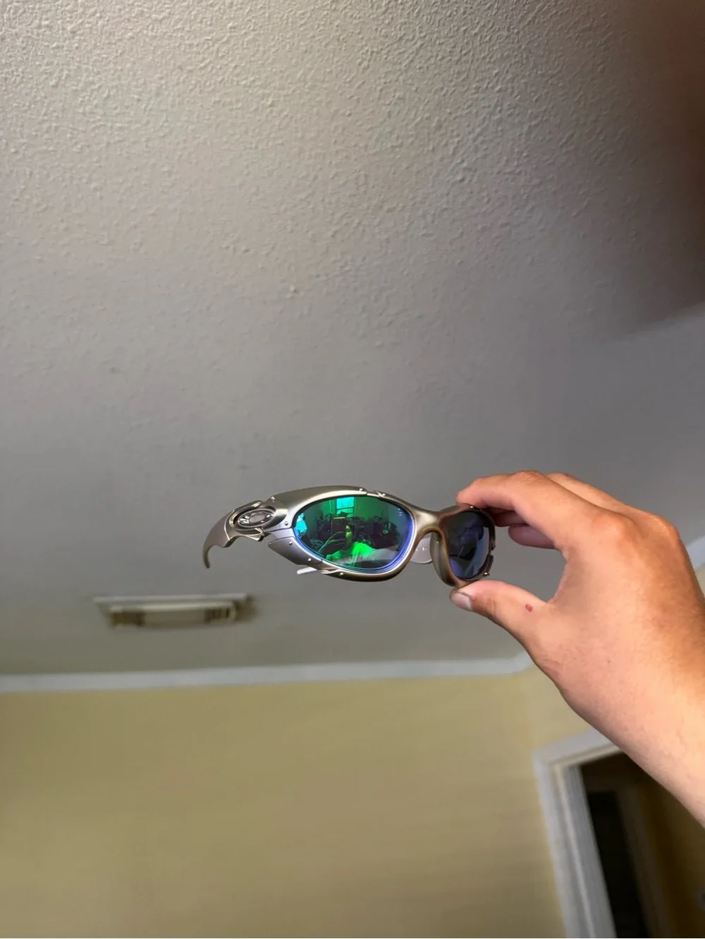 Silver Frame Green Mirror Lens Sunglasses Oakley